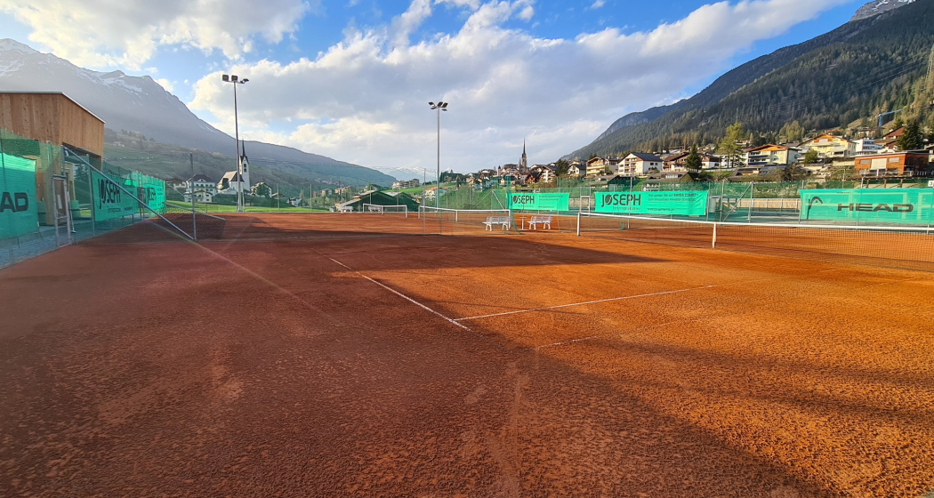 Tennisplatz Savognin (oua_611571017_image) Tennisplatz Savognin (oua_611571017_image)