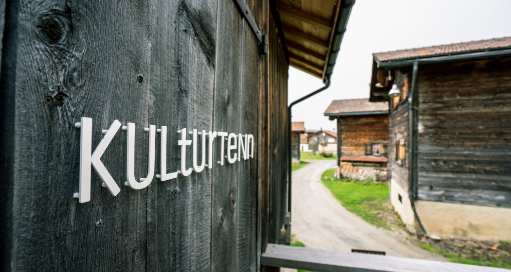 Kulturtenn Obermutten (oua_612633494_image) Kulturtenn Obermutten (oua_612633494_image)