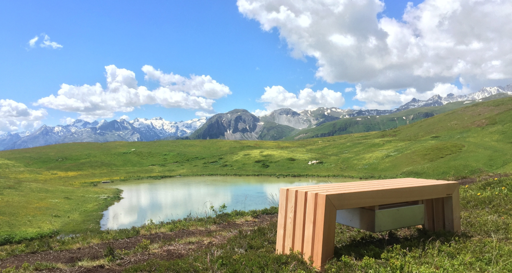 Beobachtungsbank Libi (oua_612644233_image) Beobachtungsbank Libi (oua_612644233_image)