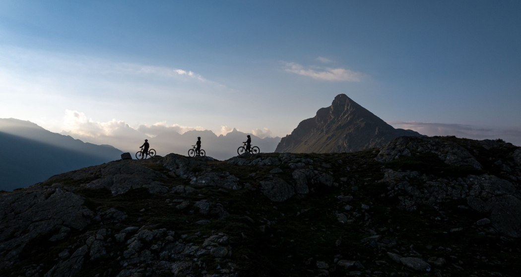 bei Sonnenaufgang auf dem Berninapass bei Sonnenaufgang auf dem Berninapass