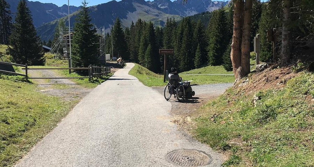 Mittelstation - Arlenwaldweg - Eichhörnliweg - Obersee (Barrierefrei / JST) Mittelstation - Arlenwaldweg - Eichhörnliweg - Obersee (Barrierefrei / JST)