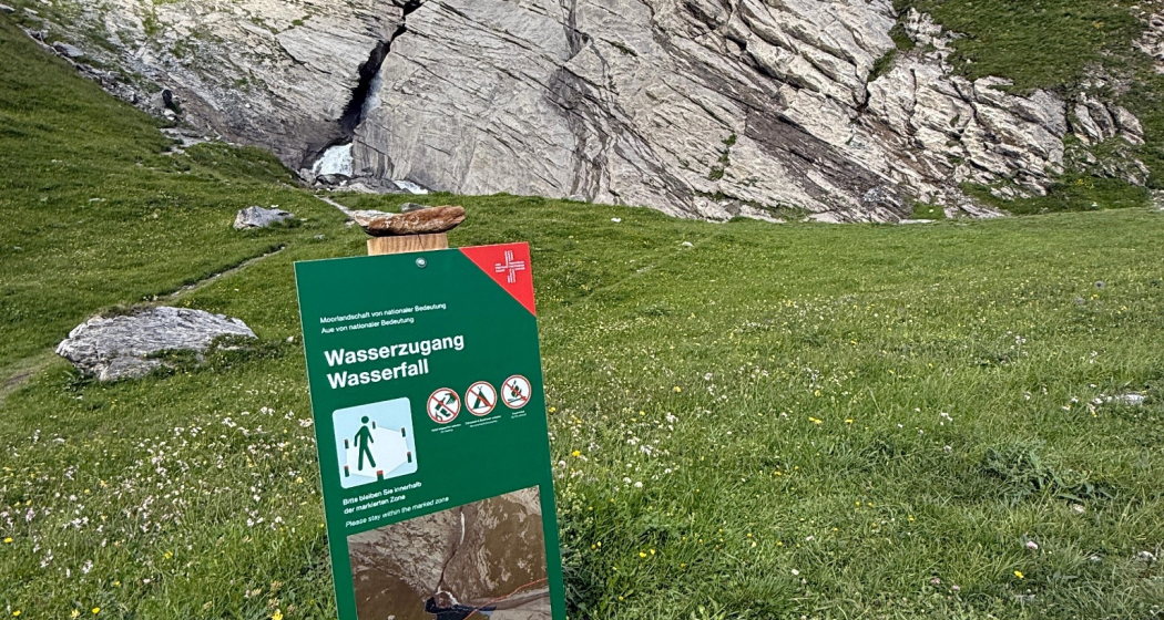 Wasserzugang Wasserfall - unterer Segnesboden Wasserzugang Wasserfall - unterer Segnesboden