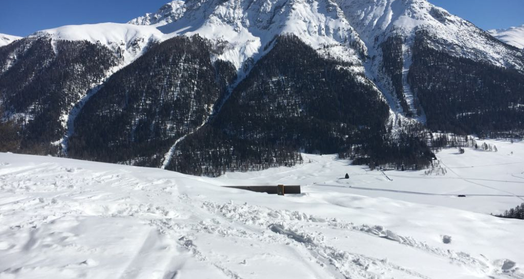 Sitzbank Spinas Sur (oua_621867237_image)