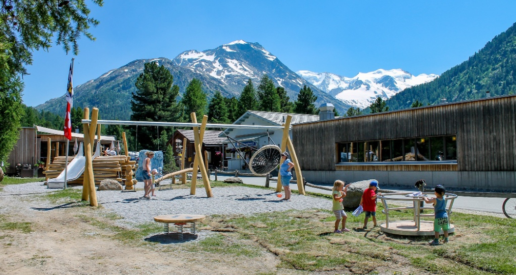 Kinderspielplatz Camping Morteratsch (oua_63105699_image) Kinderspielplatz Camping Morteratsch (oua_63105699_image)