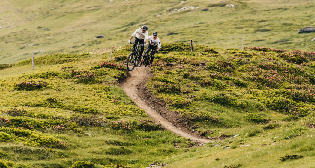 Crest Da Tiarms by Dani, Peaks Place Laax (oua_63480405_image) Crest Da Tiarms by Dani, Peaks Place Laax (oua_63480405_image)