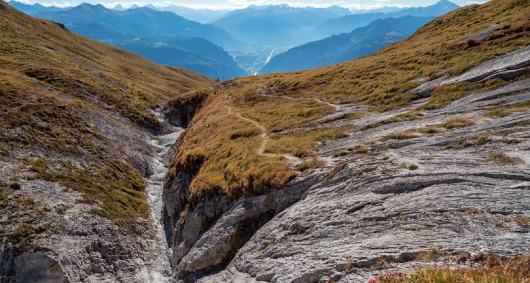 Wanderweg nach Alp Nagens Wanderweg nach Alp Nagens