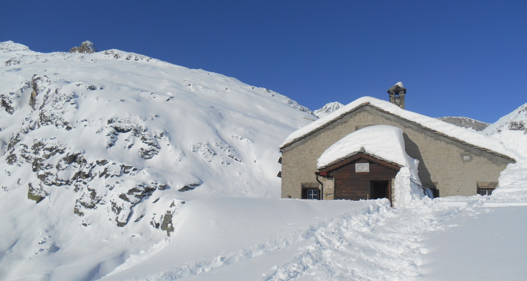 Zapporthütte SAC im Winter Zapporthütte SAC im Winter