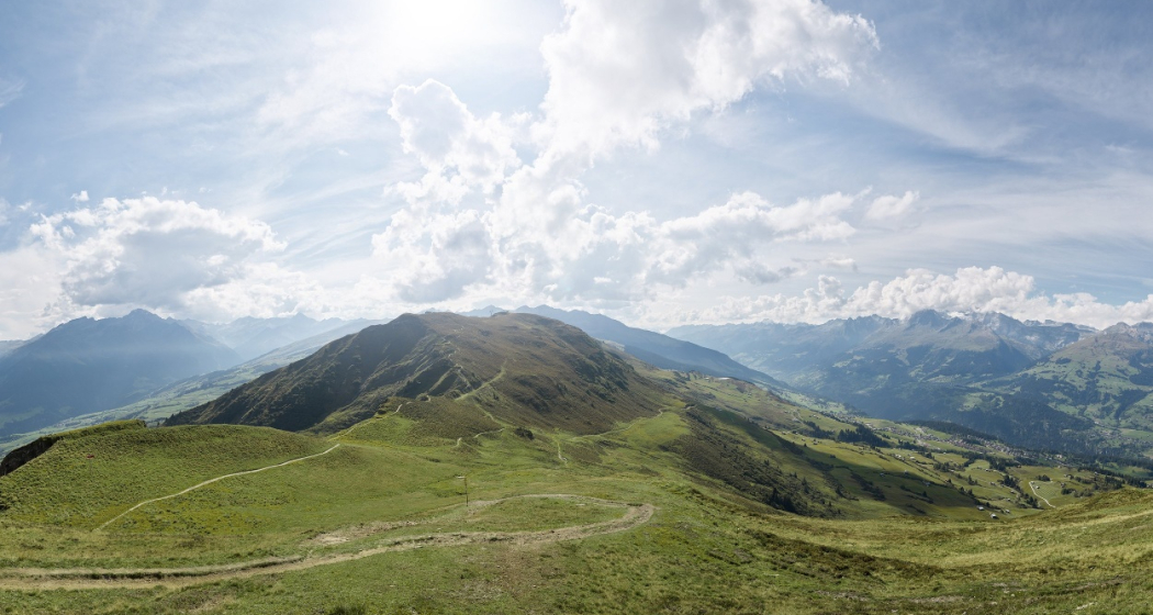Aussichtsplattform Piz Mundaun Aussichtsplattform Piz Mundaun