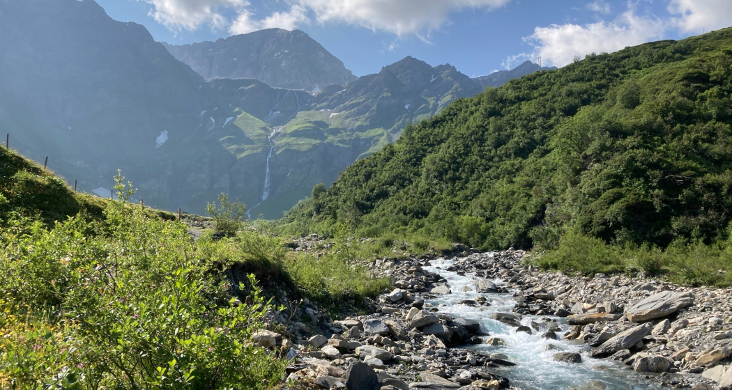 Rabiusa mit Wasserfall Rabiusa mit Wasserfall