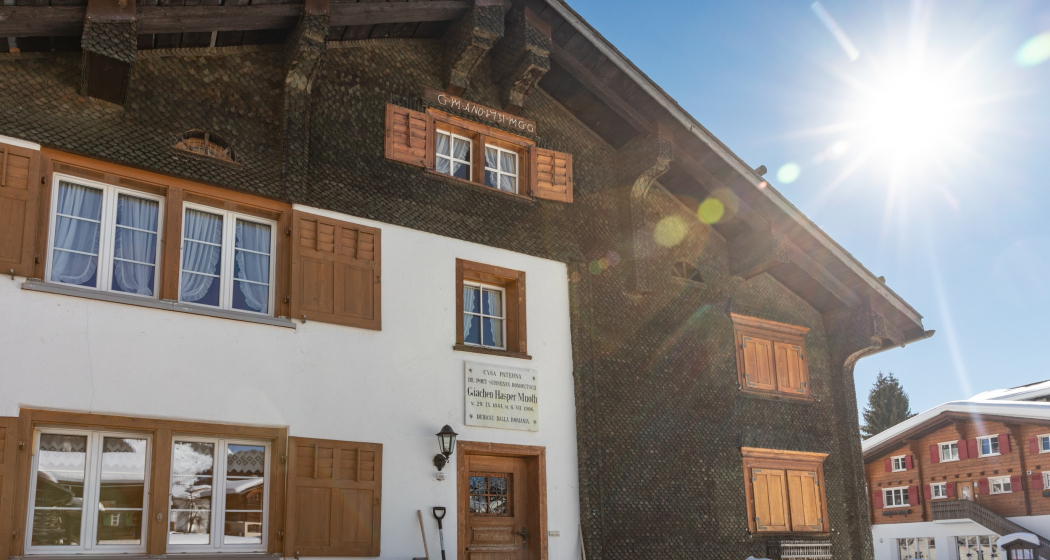 Das Bild zeigt das Elternhaus von Giacun Hasper Muoth Das Bild zeigt das Elternhaus von Giacun Hasper Muoth