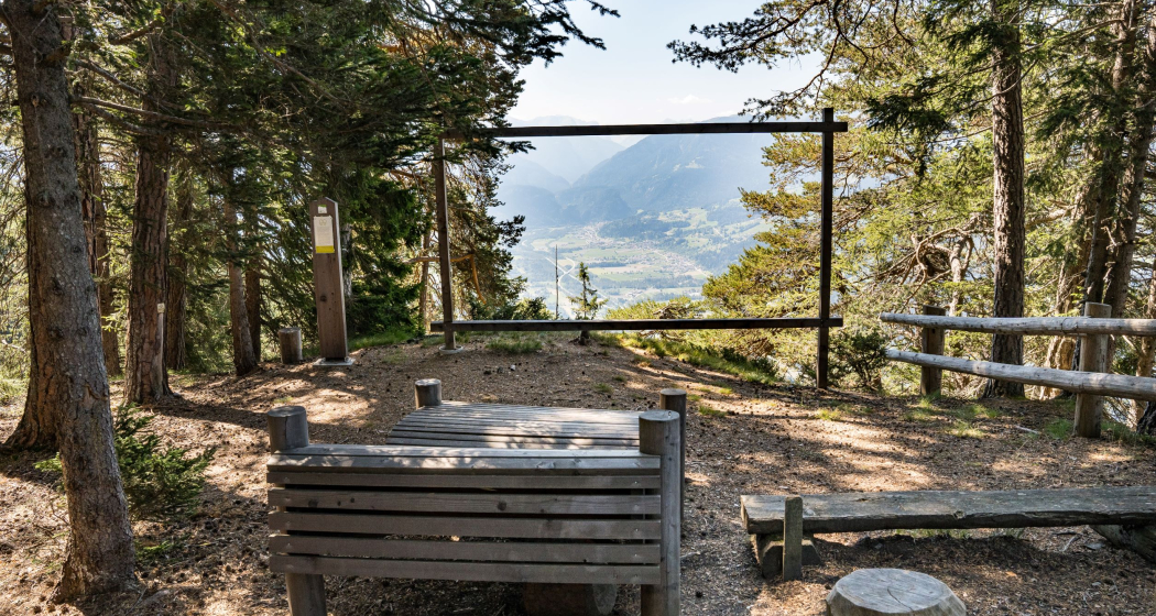 Aussichtspunkt Thusisblick Aussichtspunkt Thusisblick