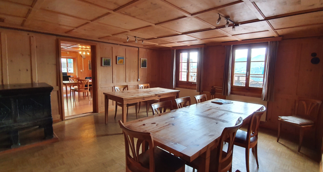 Das Restaurant von Innen von La Terrassa in Ladir Das Restaurant von Innen von La Terrassa in Ladir