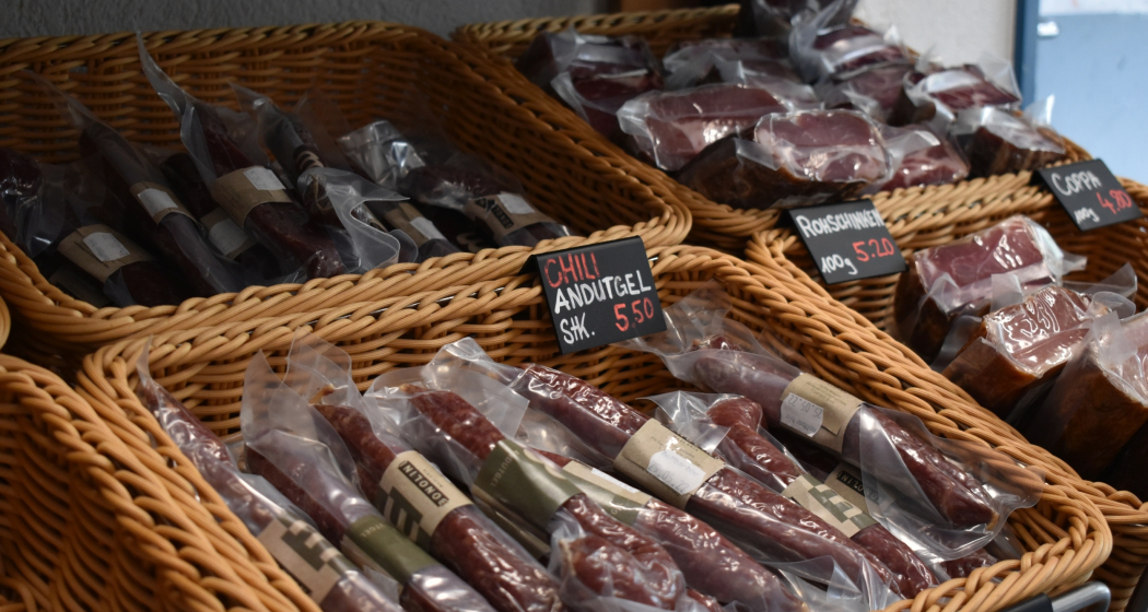 Trockenfleisch von der Mazlaria Bonolini GmbH in Ilanz Trockenfleisch von der Mazlaria Bonolini GmbH in Ilanz