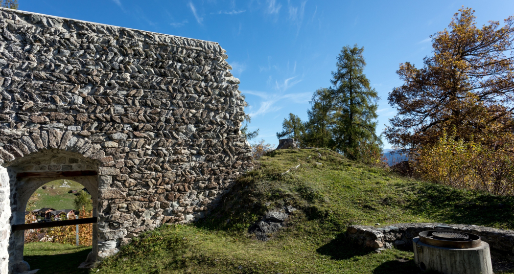 Ruine Frauenberg in Ruschein Ruine Frauenberg in Ruschein