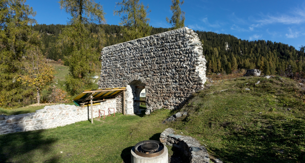 Ruine Frauenberg in Ruschein Ruine Frauenberg in Ruschein