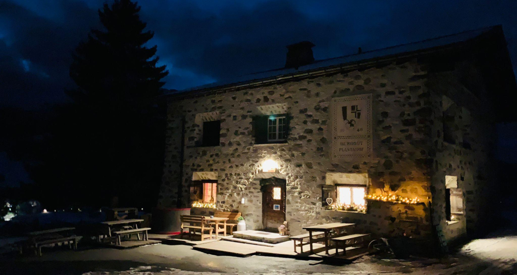 Alpbeizli Parpan beim Plantahof aussen Alpbeizli Parpan beim Plantahof aussen