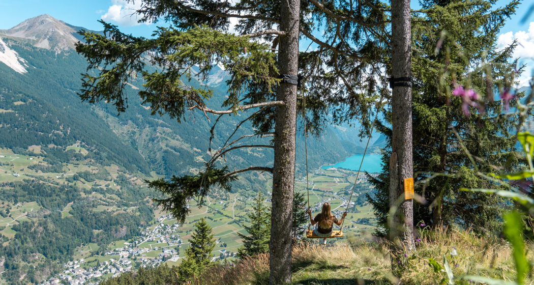 Swing the World - Li Bigori Swing the World - Li Bigori