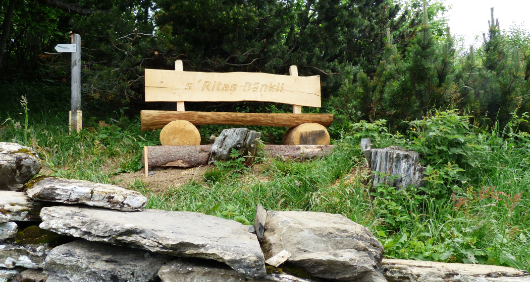 Einstieg in das Arvenwegli auf der Krete