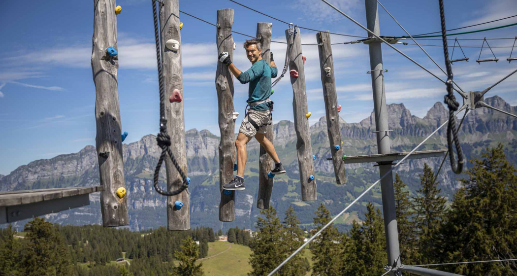 Kletterturm CLiiMBER Kletterturm CLiiMBER