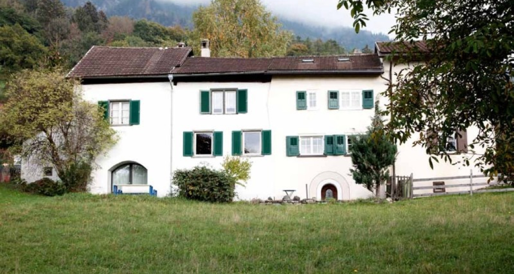 Ferienhaus Maienfeld - Heidihuus Ferienhaus Maienfeld - Heidihuus