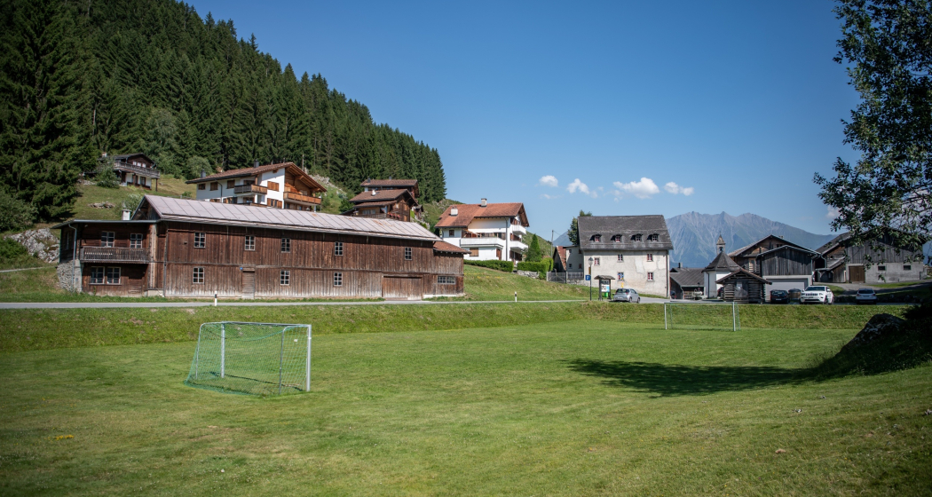 Fussballplatz Tuf, Siat (oua_85430134_image)