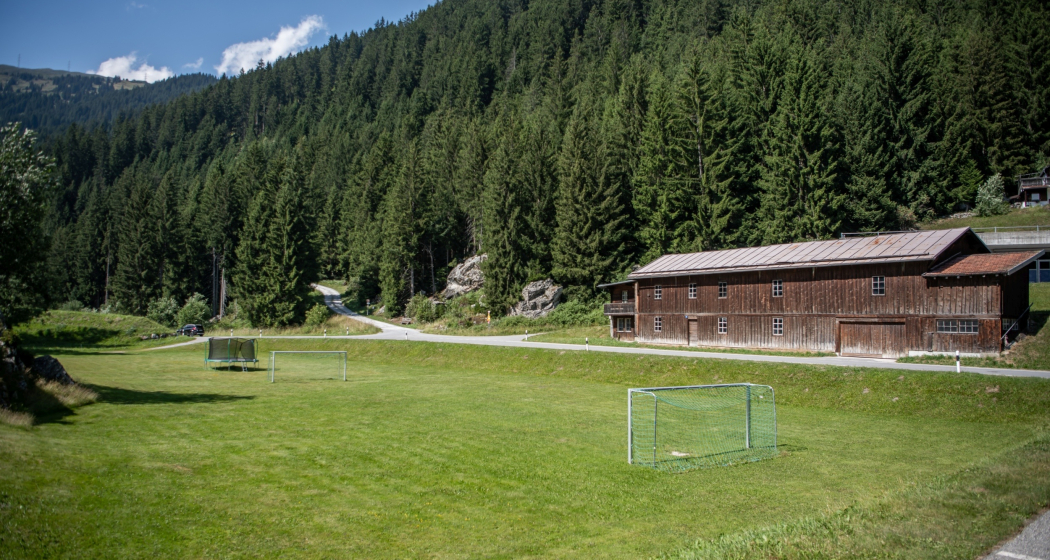 Fussballplatz Tuf, Siat (oua_85430135_image)