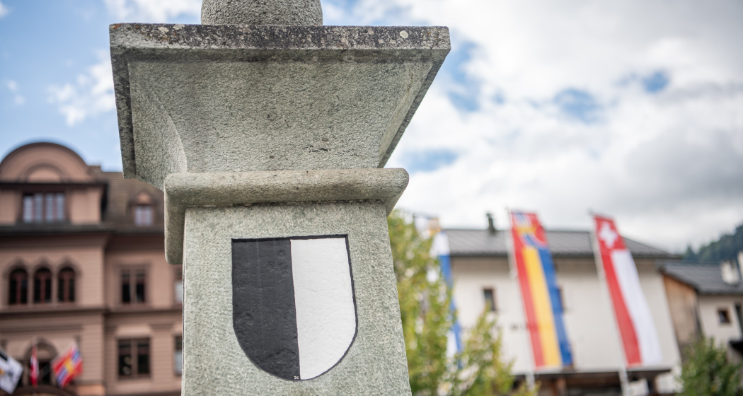 Stadtbrunnen / Landsgemeindeplatz, Ilanz (oua_86499851_image) Stadtbrunnen / Landsgemeindeplatz, Ilanz (oua_86499851_image)