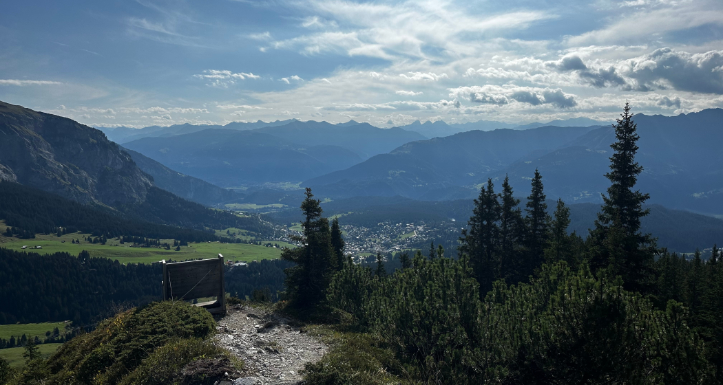 Senda panoramica: Nagens - Runcahöhe - Flims 20N (oua_87503046_image) Senda panoramica: Nagens - Runcahöhe - Flims 20N (oua_87503046_image)