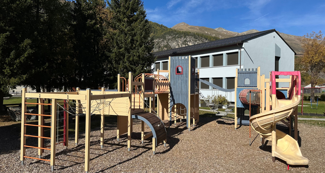 Kinderspielplatz Schulhauswiese (oua_88738086_image) Kinderspielplatz Schulhauswiese (oua_88738086_image)