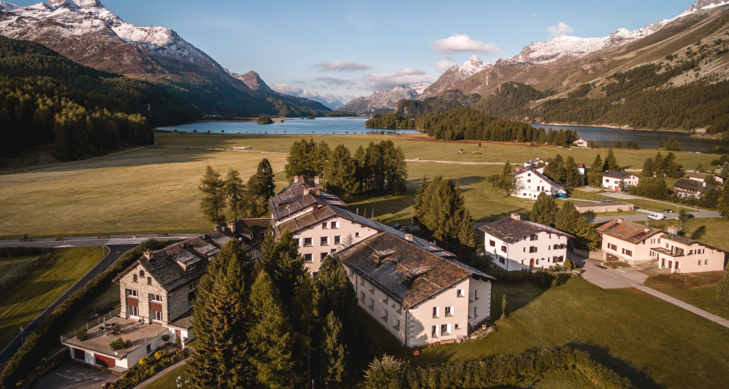 Der Silserhof – ein Sehnsuchtsort mit Charme im Oberengadin (oua_91777764_image)