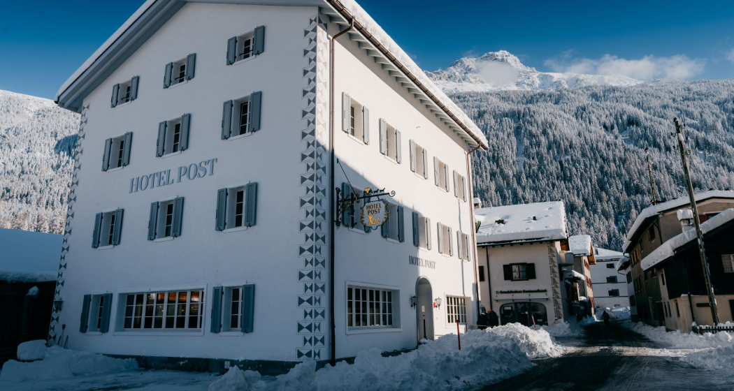 Hotel Post Andeer im Winter Hotel Post Andeer im Winter