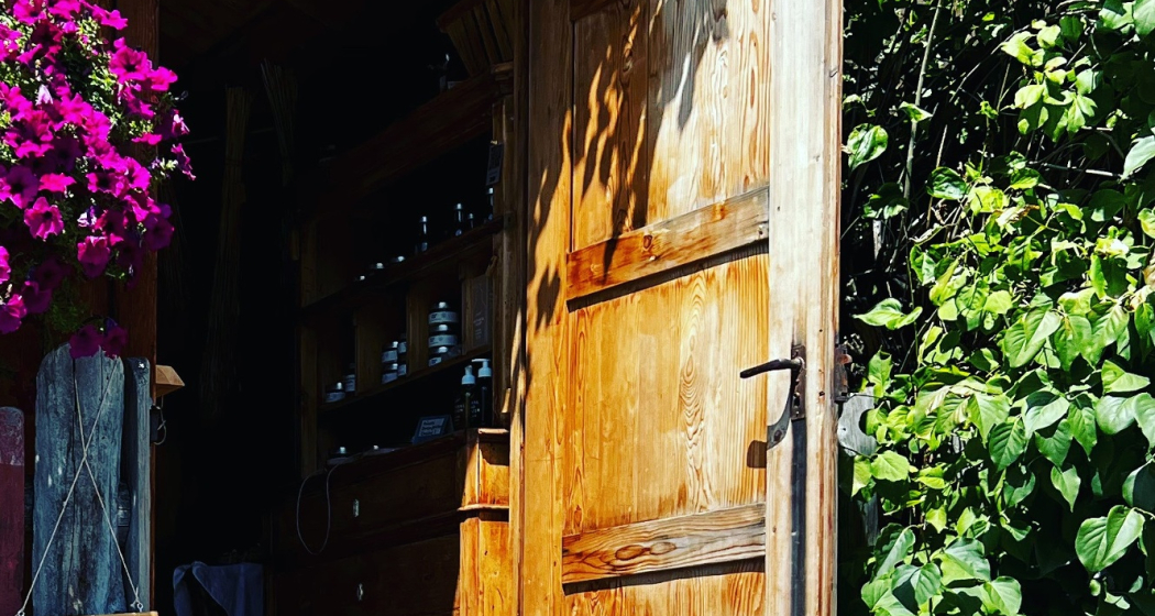 Der Lise Louise Laden vom Biohof Taratsch in Lohn