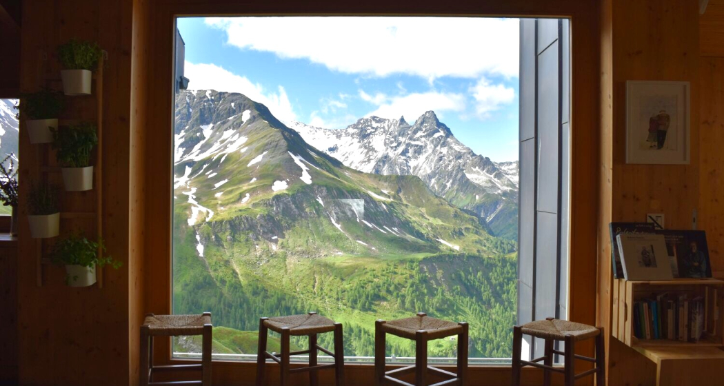 Panormafenster in der Motterascio Hütte Panormafenster in der Motterascio Hütte