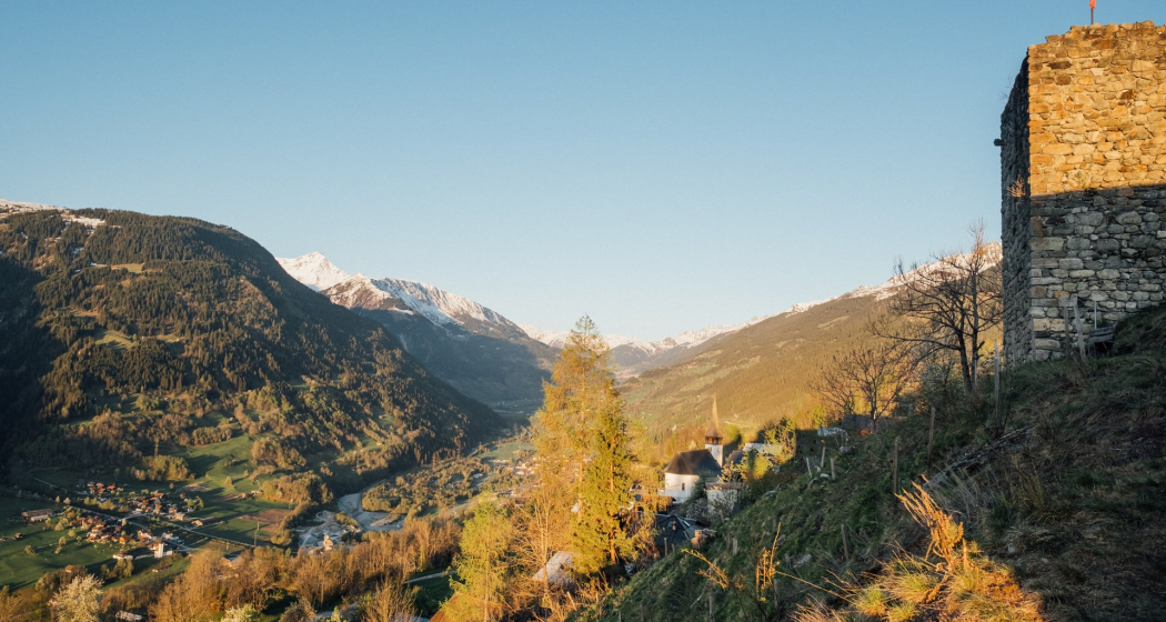 Schlans im herbstlichen Licht