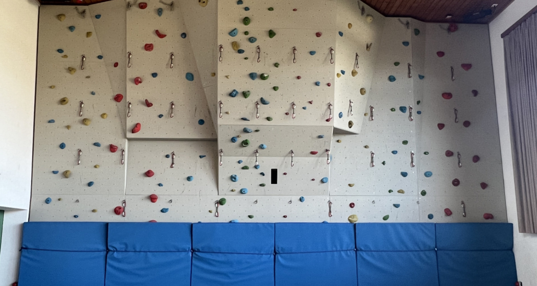Indoor Kletterwand, Siat (oua_97971212_image) Indoor Kletterwand, Siat (oua_97971212_image)