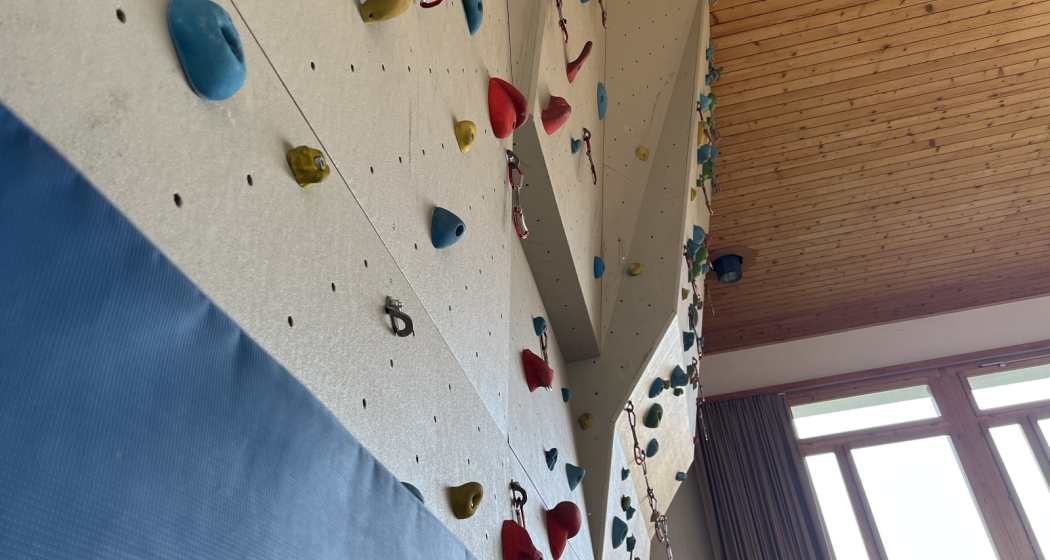 Indoor Kletterwand, Siat (oua_97971213_image) Indoor Kletterwand, Siat (oua_97971213_image)