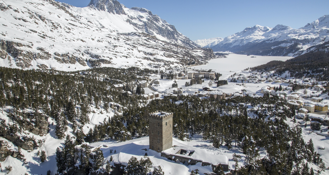Maloja/Engadin (st_mail_background_31db96f) Maloja/Engadin (st_mail_background_31db96f)
