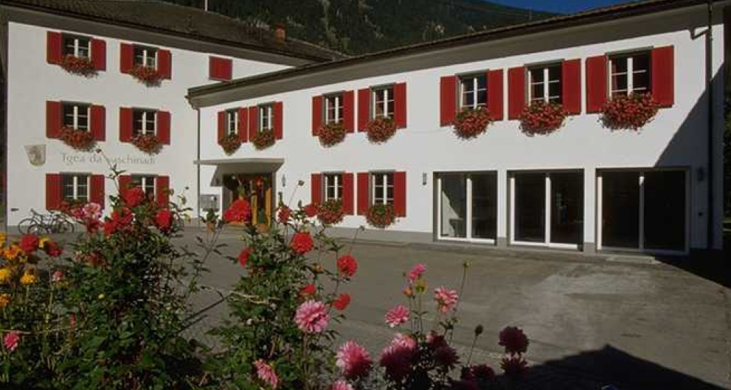 Gruppenunterkunft Gemeindehaus Andeer (tom_tds00020012930535039_image) Gruppenunterkunft Gemeindehaus Andeer (tom_tds00020012930535039_image)