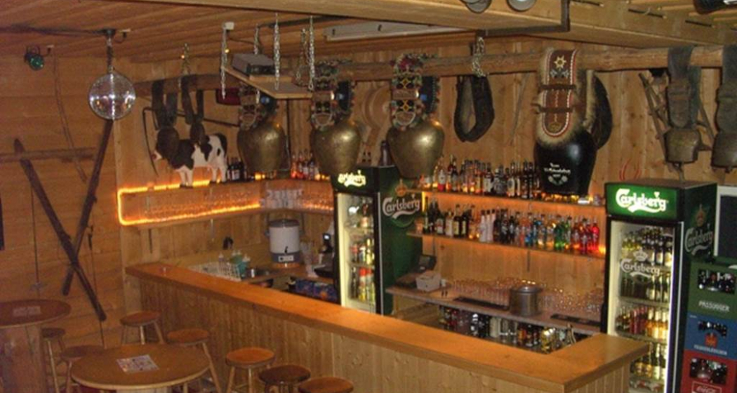 Älpli Bar Molseralp (ctd_0e26b741-5c3a-4557-96d0-8f8efb14963c_image) Älpli Bar Molseralp (ctd_0e26b741-5c3a-4557-96d0-8f8efb14963c_image)