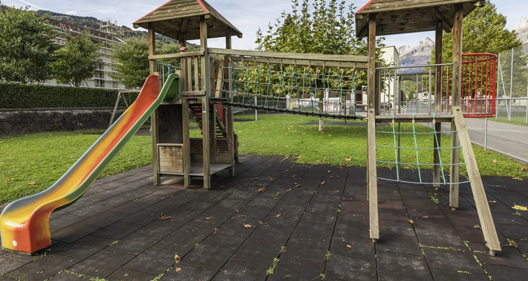 Spielplatz Altersheim Flums (ctd_23bdb507-490b-49ca-8bfb-aed7d002f7d4_img01) Spielplatz Altersheim Flums (ctd_23bdb507-490b-49ca-8bfb-aed7d002f7d4_img01)