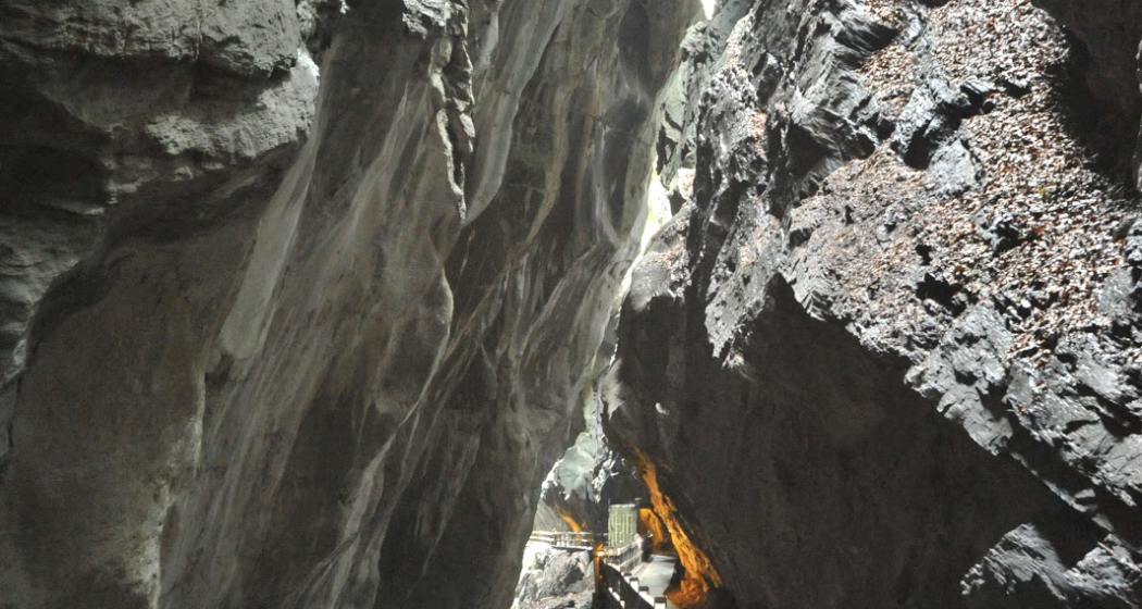Quellgrotte (ctd_43c8fe7a-055a-4f1a-813c-cc2392a6b48d_image) Quellgrotte (ctd_43c8fe7a-055a-4f1a-813c-cc2392a6b48d_image)