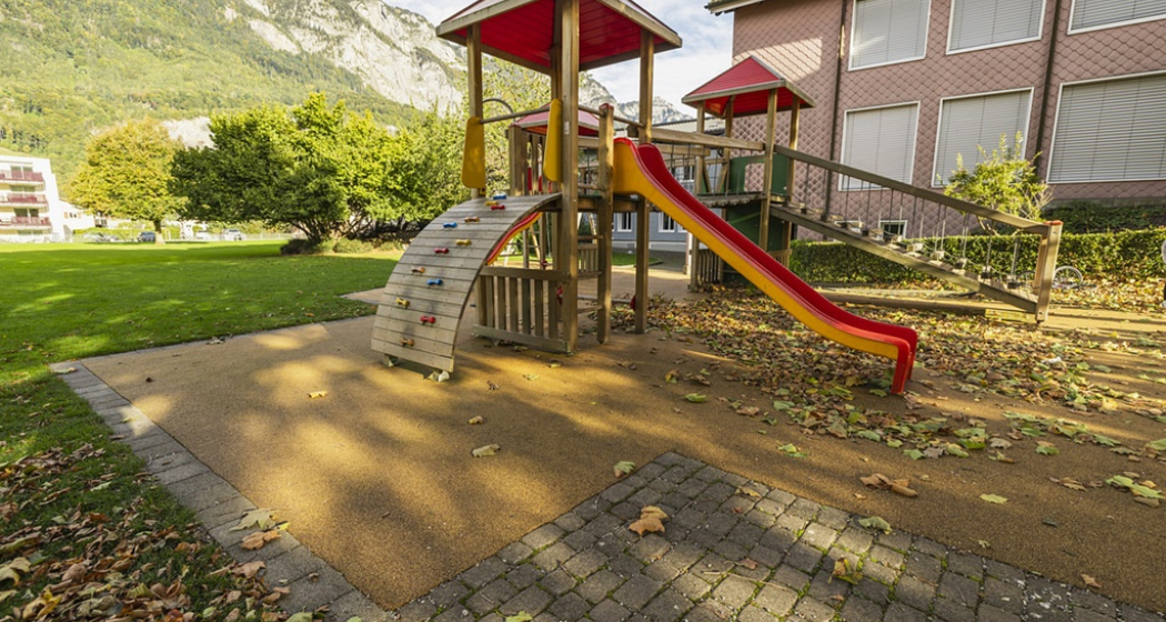 Spielplatz Schule Flums (ctd_539172ae-3f40-42a2-9d94-9d83e8d068ac_image) Spielplatz Schule Flums (ctd_539172ae-3f40-42a2-9d94-9d83e8d068ac_image)