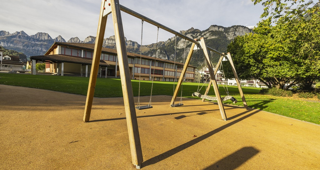 Spielplatz Schule Flums (ctd_539172ae-3f40-42a2-9d94-9d83e8d068ac_img02) Spielplatz Schule Flums (ctd_539172ae-3f40-42a2-9d94-9d83e8d068ac_img02)