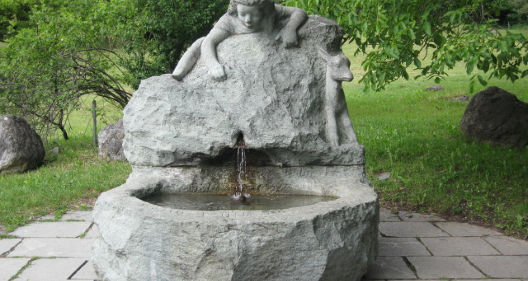 Heidibrunnen Maienfeld (ctd_60f88dc7-de6f-4488-9a09-10487e8b41af_image) Heidibrunnen Maienfeld (ctd_60f88dc7-de6f-4488-9a09-10487e8b41af_image)