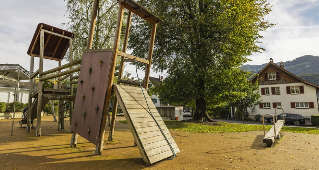 Spielplatz Obstadt Schulhaus Walenstadt (ctd_7249b891-edc7-4477-bb61-0b2c11365a99_image) Spielplatz Obstadt Schulhaus Walenstadt (ctd_7249b891-edc7-4477-bb61-0b2c11365a99_image)