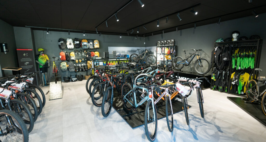 DRIFT Bike Shop GmbH (ctd_f1751f2b-e3fb-411d-8a45-57b4c0007360_image) DRIFT Bike Shop GmbH (ctd_f1751f2b-e3fb-411d-8a45-57b4c0007360_image)
