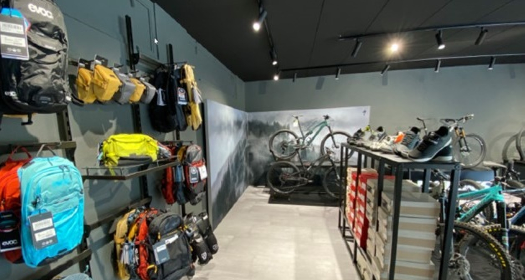 DRIFT Bike Shop GmbH (ctd_f1751f2b-e3fb-411d-8a45-57b4c0007360_img01) DRIFT Bike Shop GmbH (ctd_f1751f2b-e3fb-411d-8a45-57b4c0007360_img01)