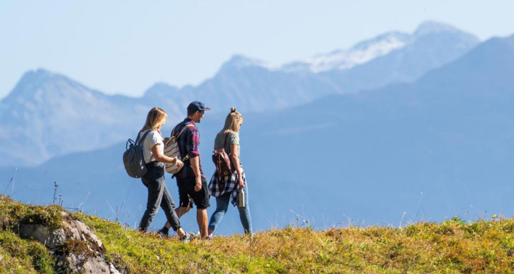 Kulinarische Wanderung “Berg und Sicht” ab Laax (exp_6427c0c) Kulinarische Wanderung “Berg und Sicht” ab Laax (exp_6427c0c)