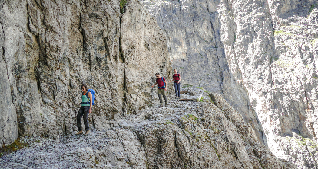 Der Schmugglerpfad im Val d'Uina (gdl_683601574_image) Der Schmugglerpfad im Val d'Uina (gdl_683601574_image)
