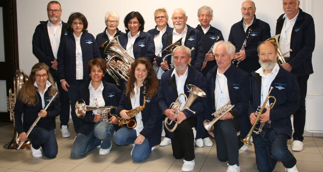 Unterhaltung mit der Musikgesellschaft Pany (gdl_796460358_image) Unterhaltung mit der Musikgesellschaft Pany (gdl_796460358_image)